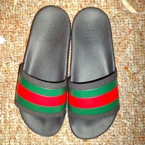 Gucci slides women